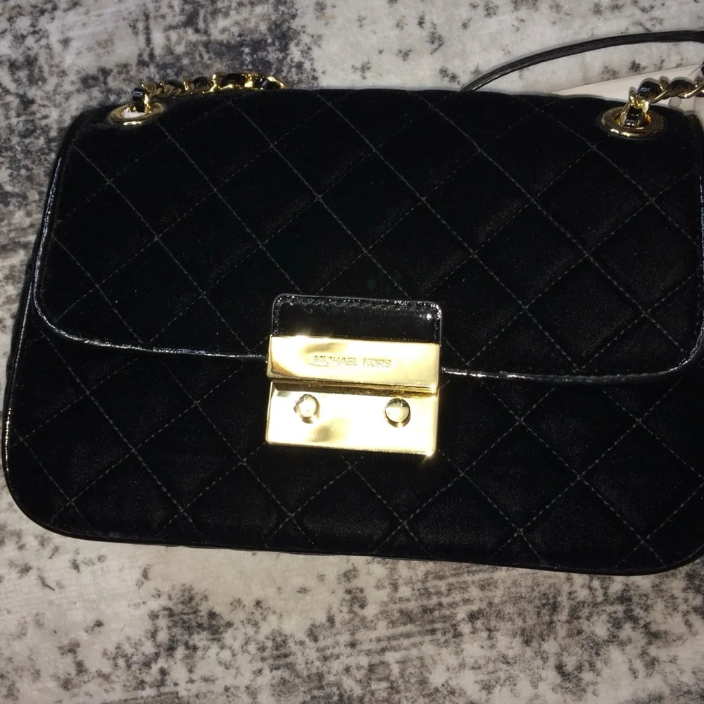Michael Kors Sloan Large Black Velvet Chain Shoulder Bag - Picture 6 of 10